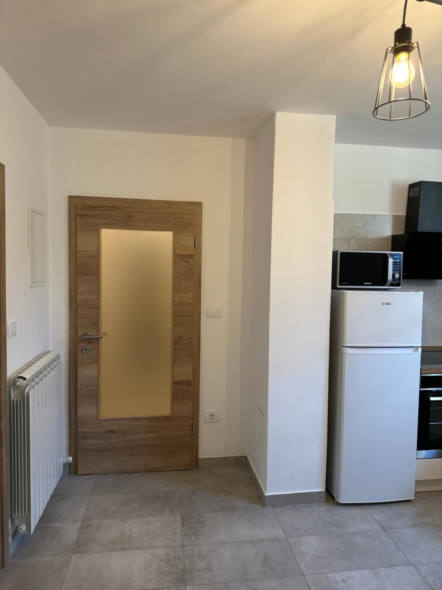 Apartma Anze Samec Dobravlje Buitenkant foto