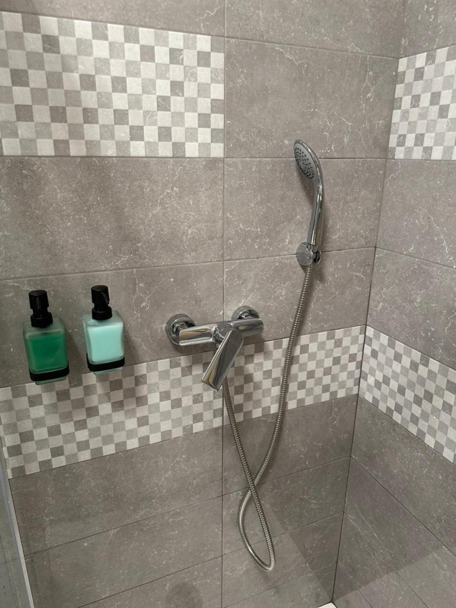 Apartma Anze Samec Dobravlje Buitenkant foto