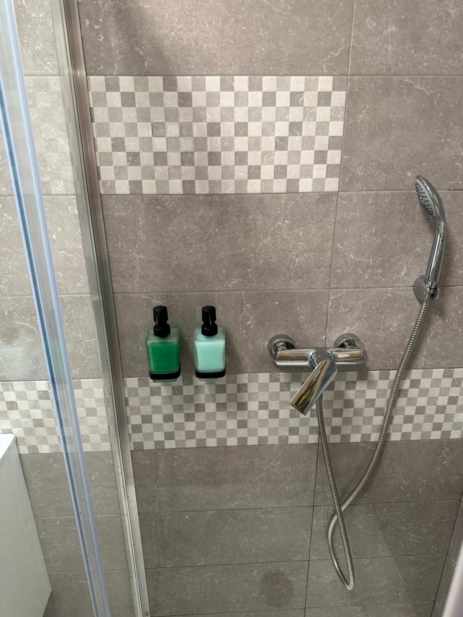 Apartma Anze Samec Dobravlje Buitenkant foto