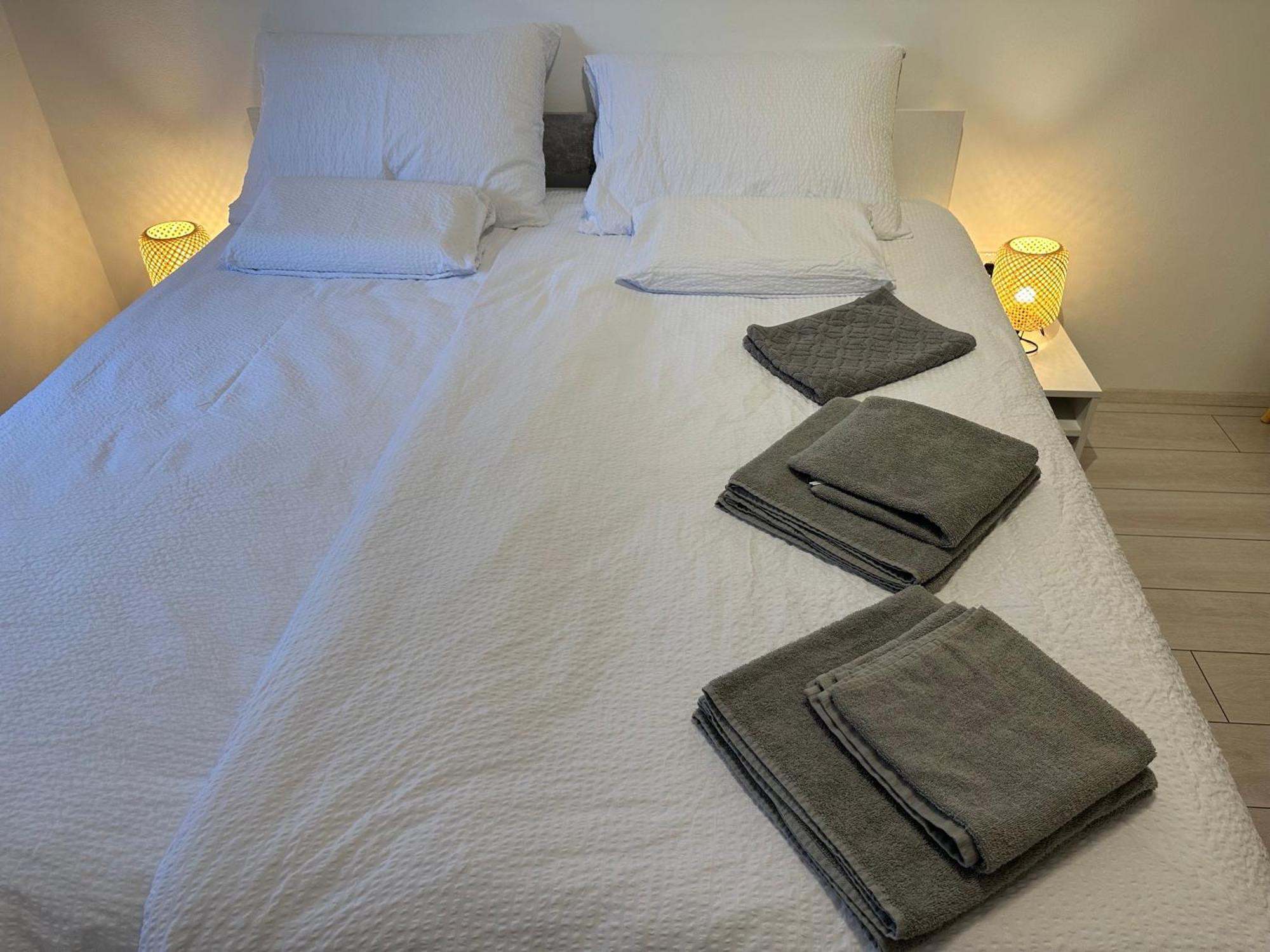 Apartma Anze Samec Dobravlje Buitenkant foto